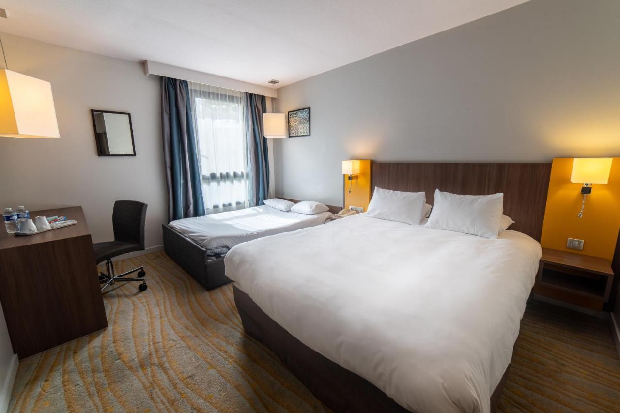 Holiday Inn Lyon Vaise By Ihg Tassin-la-Demi-Lune Bagian luar foto