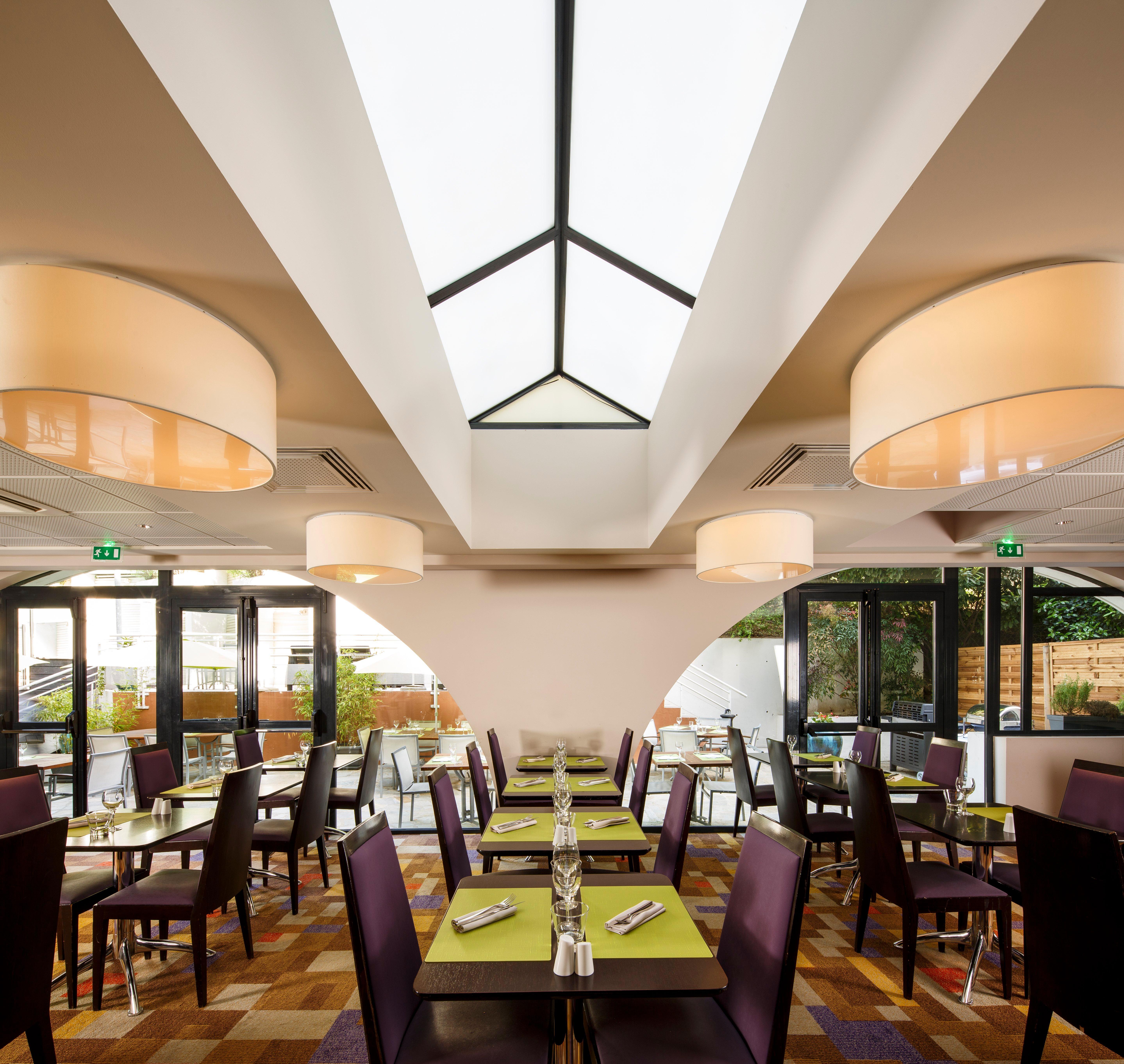Holiday Inn Lyon Vaise By Ihg Tassin-la-Demi-Lune Bagian luar foto
